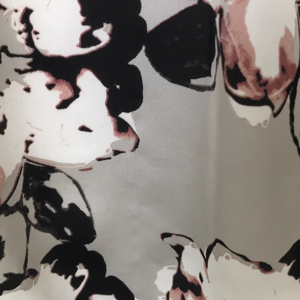 XS The Limited Gray Floral Shell - Picture 4 of 6